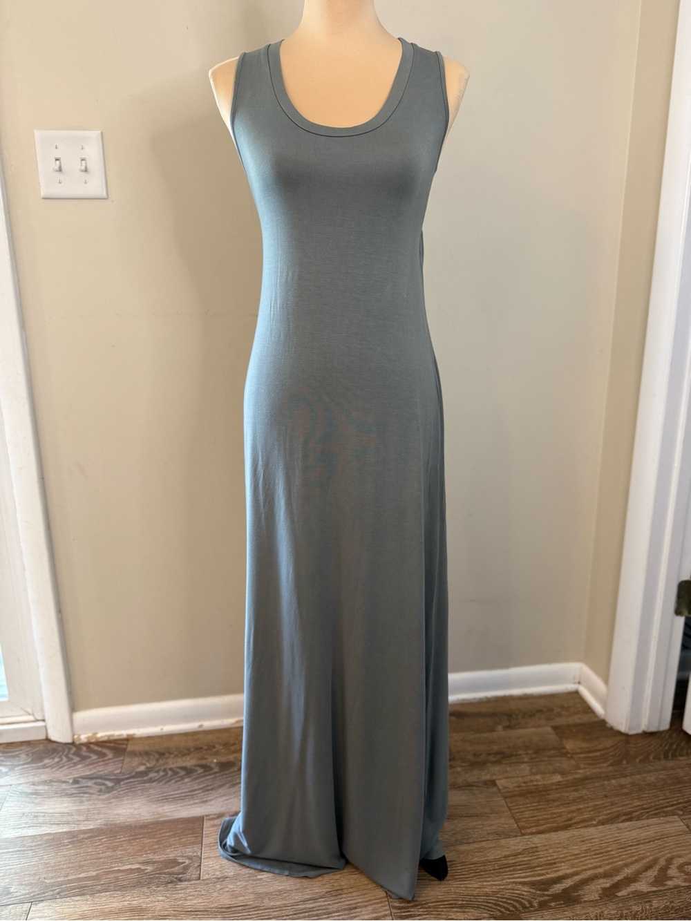 Krisa gray sleeveless maxi dress open back soft SZ SM